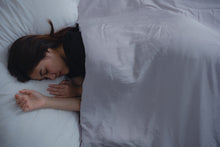 Muat gambar ke penampil Galeri, Arter Extra Outer Duvet in Luxury Bliss Silver