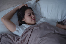 Muat gambar ke penampil Galeri, Arter Extra Cover Outer Duvet in Signature Champagne